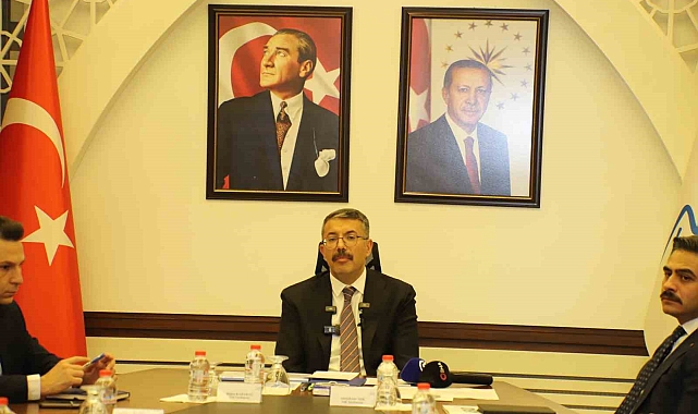 Vali Çelik: "Bin 800 kişilik kurtarma ekibi kurduk"