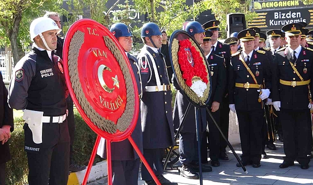 Van'da Cumhuriyet'in 101'inci yıl dönümü kutlamaları