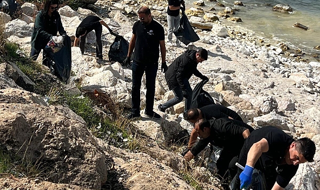 Van'da sahil temizleme etkinliği