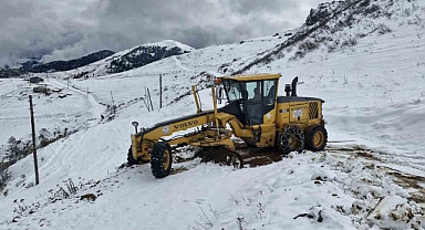 Yayla yollarında karla mücadele çalışmaları sürüyor