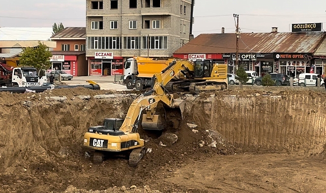 Yüksekova'da 100 yataklı hastanenin inşaat çalışmalarına başlandı