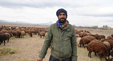 8 aydır memleketten ayrı olan sürüler Iğdır’a geri döndü