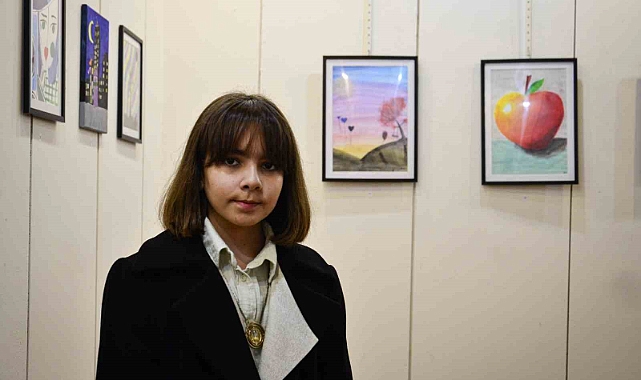 9 yaşındaki ressam 2. kişisel sergisini açtı