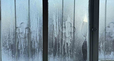 Ağrı’da buz sarkıtları