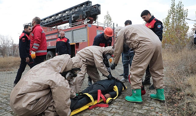 Ağrı'da nefes kesen tatbikat