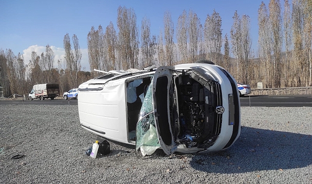 Ağrı'da trafik kazası: 3 kişi yaralandı