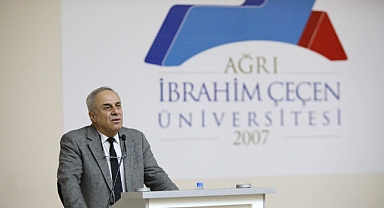 AİÇÜ’de Öğretmenler Günü Programı düzenlendi