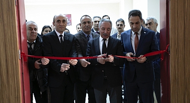 AİÇÜ’de yeni bir bilgisayar laboratuvarı açıldı