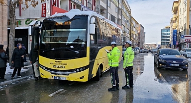 Aksaray’da toplu taşıma araçları denetleniyor