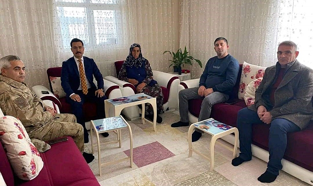Akyaka Kaymakamı Demirtaş'tan şehit ailesine anlamlı ziyaret