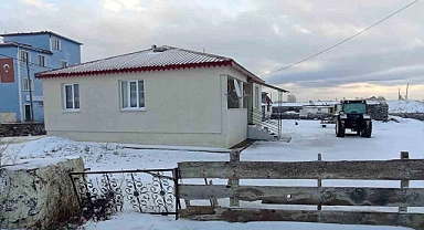 Akyaka’ya mevsimin ilk karı düştü
