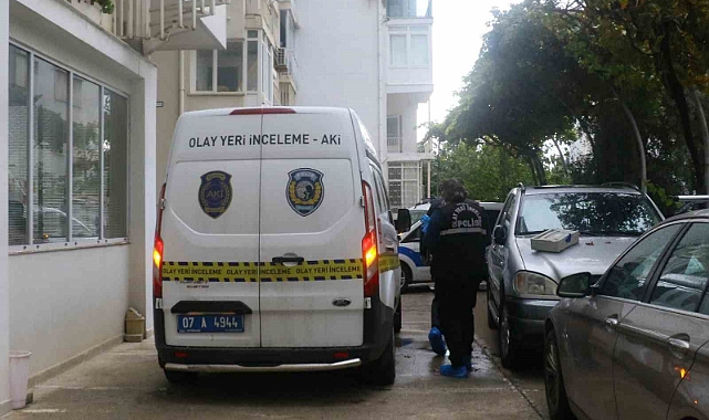 Antalya’da yalnız yaşayan yaşlı adam evde ölü bulundu