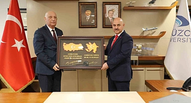 Azerbaycanlı akademisyenler Düzce Üniversitesinde