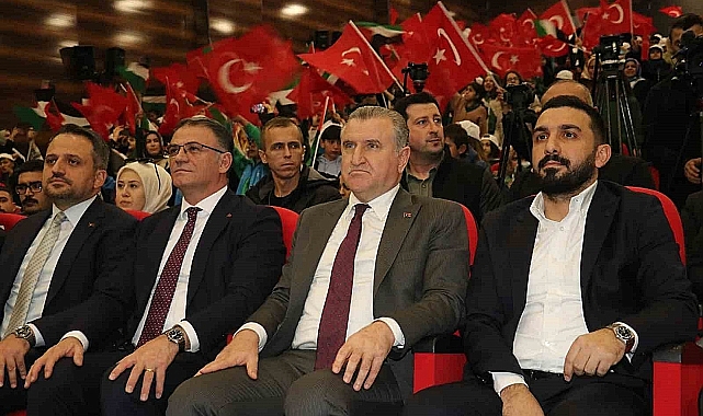 Bakan Osman Aşkın Bak: Gençler bu ülkenin geleceği