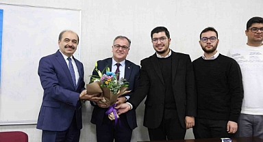 Başkan Özdoğan gençlerle tecrübelerini paylaştı