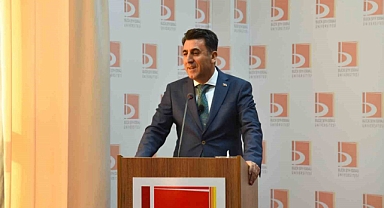 Bilecik Valisi Şefik Aygöl, kariyer söyleyişlerinin konuşmacası oldu