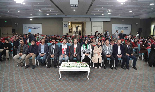 BTÜ’de şiirler Filistin için okundu