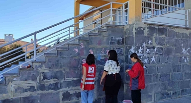 Bünyan’da okul yolları renklendirildi