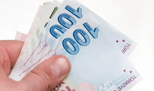 Burs ve kredi ödemeleri hesaplara yatırılmaya başlandı