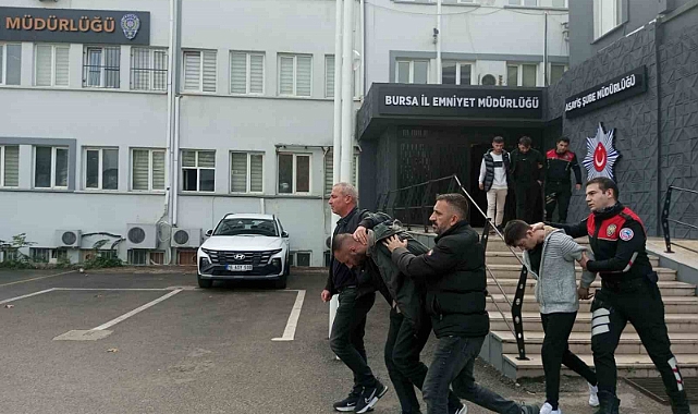 Bursa’daki silahlı saldırının şüphelileri adliyeye sevk edildi