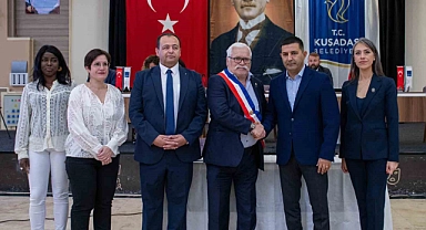 Creil delegasyonu Kuşadası Belediye Meclisi’nin konuğu oldu