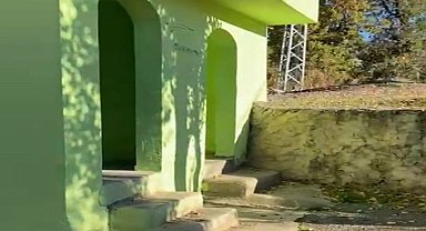 Çukurca'daki Şeyh İsmail Türbesi kendi haline terk edildi