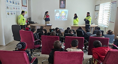Diyadin’de öğencilere trafik eğitimi verildi