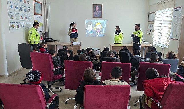 Diyadin’de öğencilere trafik eğitimi verildi