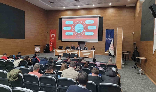 Dönmez; "Spor uzmanları bizim kemik kadromuz"