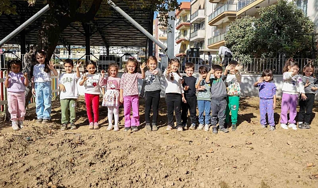 Efeler’in çocukları üreterek büyüyor