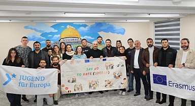 Erasmus öğrenciler Güzide Gençlik Merkezi’ni gezdi