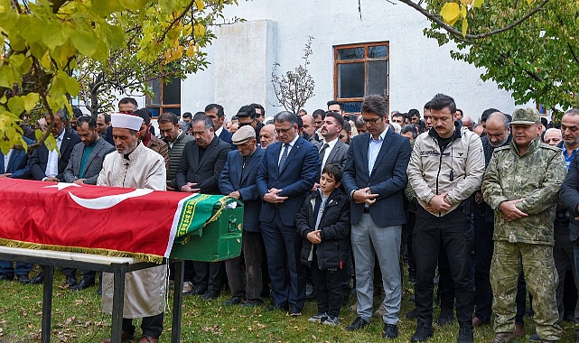 Erciş'te Öldürülen Sağlık Çalışanı Emrah Budak Toprağa Verildi