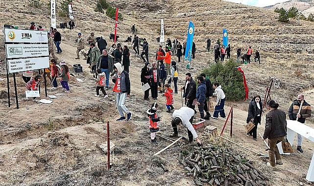 Erzincan'da "81 İlde 81 Orman" projesi kapsamında 50 bin fidan toprakla buluştu
