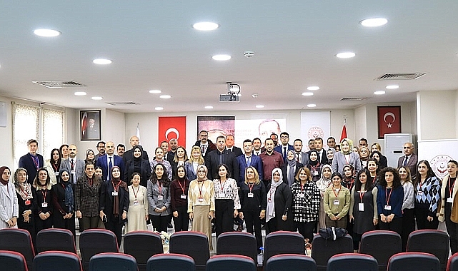 Erzincan da Yenilikçi Mahalli Hizmet İçi Eğitim Programı başladı
