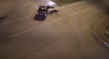 Erzincan'da Dikkatsizlik ve hız kazalara neden oldu: O anlar kamerada