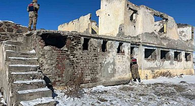 Erzurum'da İl Jandarma Komutanlığından Düzensiz Göçmen Operasyonu