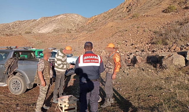 Erzurum'da Jandarma 379 avcıyı kontrol etti