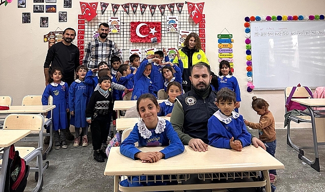 Erzurum'da polis minik kalplere dokundu