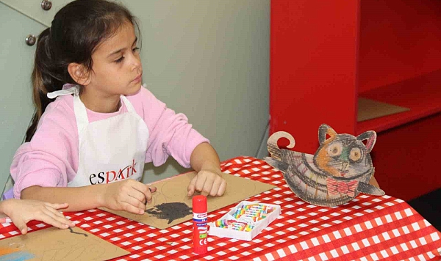 Espark AVM’de çocuklar eğlenirken, ebeveynler bilinçleniyor