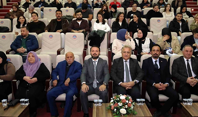 Gazeteci-Yazar Erdem, Tokat’ta kadına yönelik şiddete dikkat çekti