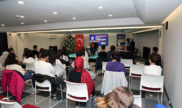Gençler, Başkan Yalçın’a ’Söyleyeceklerim Var’ dedi