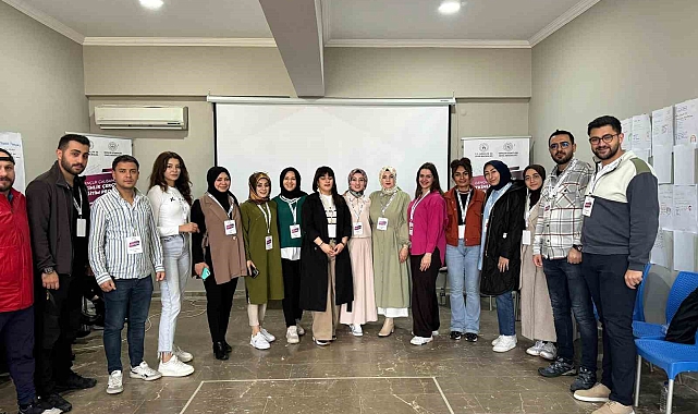 Gençlik çalışanları uyum eğitiminden döndü