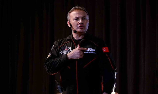Gezeravcı: "Uzaya yolculuğumuz bir hikayenin başlangıç noktasıydı, bir yere varış hikayesi değil"