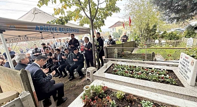 Görevi başında şehit edilen Kaymakam Safitürk, vefatının 8’inci yılında kabri başında anıldı
