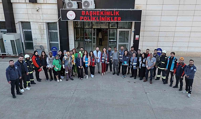 Hakkari Derecik'te deprem ve yangın tatbikatı