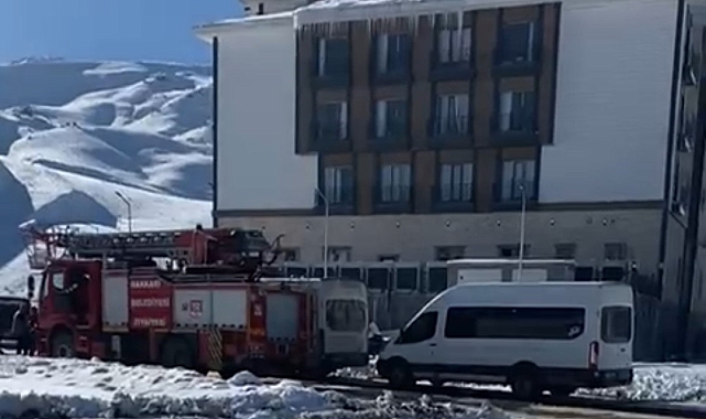 Hakkari'de 4 metrelik kuyuya düşen çocuk kurtarıldı