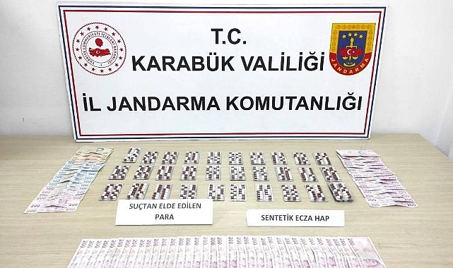 Jandarma 426 adet uyuşturucu hap ele geçirdi