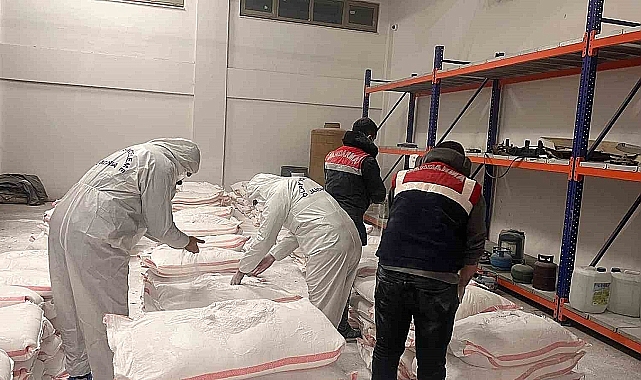 Jandarma Bitlis'te zehir tacirlerine darbe indirdi