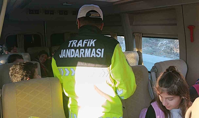 Jandarma ekiplerinden trafik eğitimi