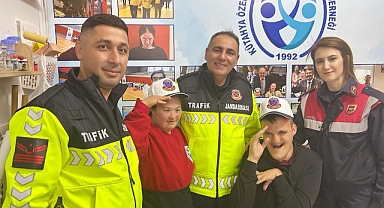 Jandarmadan down sendromlu gençlere destek